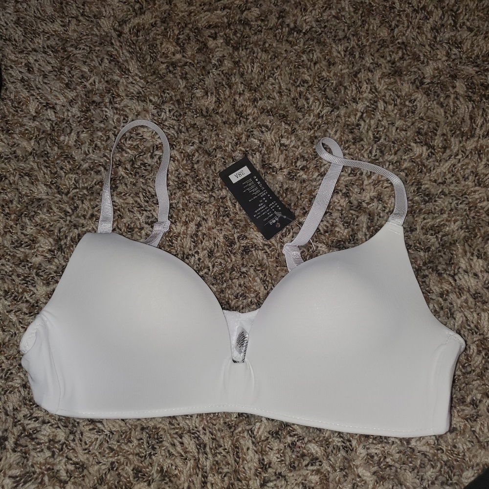 BUNDLE 4 for $10 TEEN BRA NWT